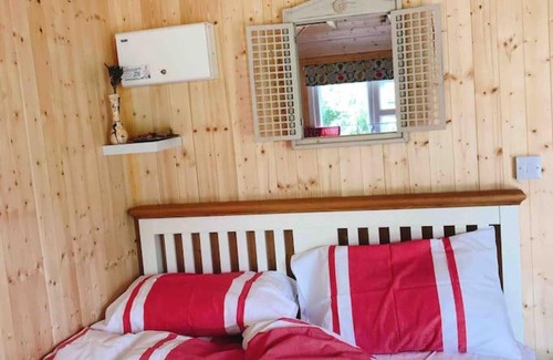 Oxford Apartment | Cosy Private Cabin with parking in good location