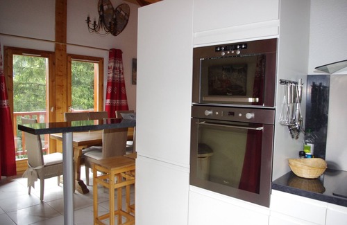 Oz Ski Chalet | Cosy private chalet at the foot of the slopes, Oz, Alpe d'Huez ski area