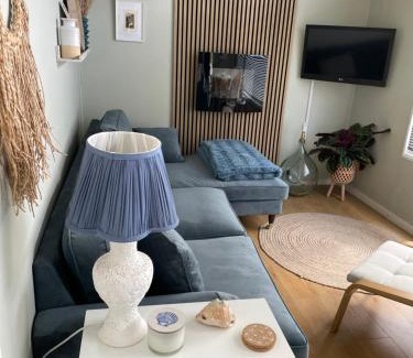 Tywyn Ski Chalet | Cosy private Chalet