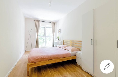 Vernier Bed & Breakfast | Cosy private room in a spacious apartment - Geneva