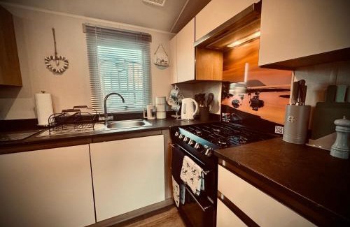 Dinas Cross Other | Cosy Quiet Caravan By The Sea