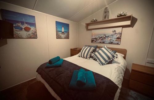 Dinas Cross Other | Cosy Quiet Caravan By The Sea