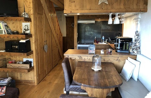 Le Planellet Apartment | Cosy, quiet duplex