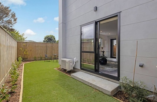 Lower Hutt House | Cosy Retreat at Biddle Crescent