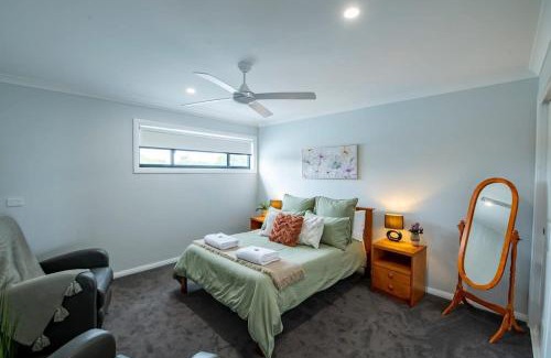 Dubbo Apartment | Cosy Retreat on Naman - Private & Convenient
