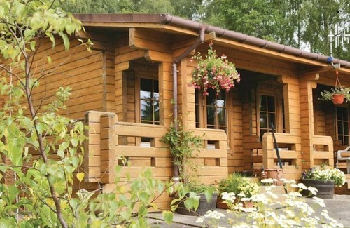 Killin Cabin | Cosy Rowan (2) woodland lodge by Killin, Loch Tay
