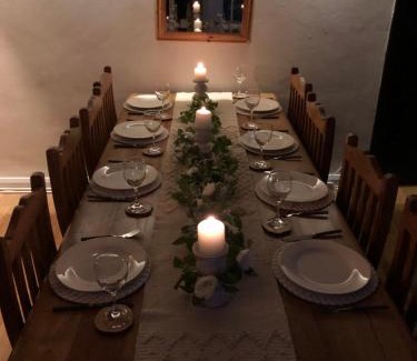 Bebington House | Cosy Rustic 3 bed cottage, great train links