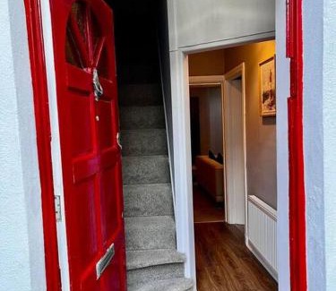 Bangor House | Cosy Seaside Cottage