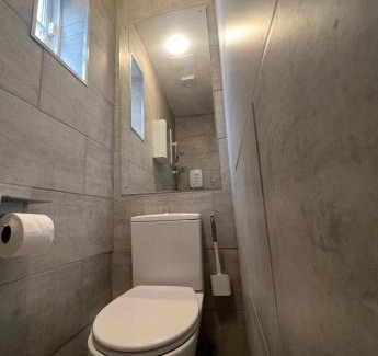 Faraday Apartment | Cosy Self contained Studio flat