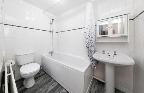 Stanley House | Cosy Semidetached Home