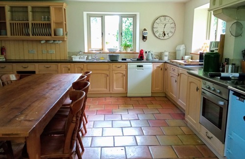 East Lydford Cottage | Cosy Somerset cottage, open fire, country walks, pet friendly.