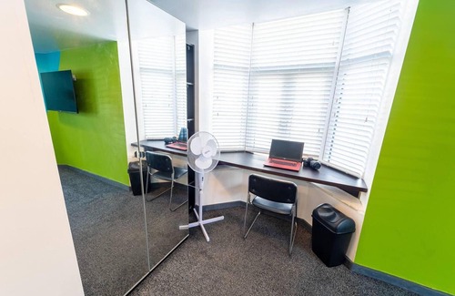 Selly Oak Apartment | Cosy Spacious Studio Available