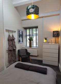 Dolgellau Apartment | Cosy Spring Cottage at Pen Y Coed Hall