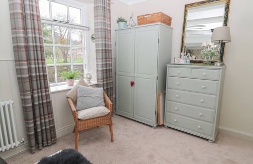 Warkworth Cottage | Cosy St. Lawrence Rest, Warkworth – Perfect Coastal Escape