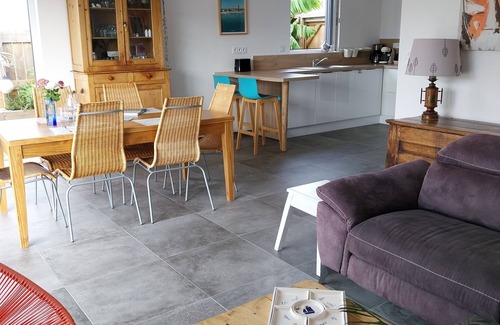 Penmarch Bed & Breakfast | Cosy stay 2 km from La Torche sea - surf spot