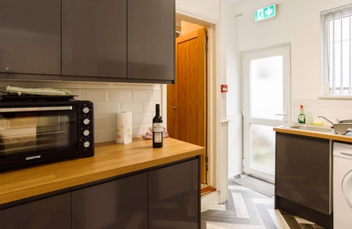 Newport Apartment | Cosy Studio Flat