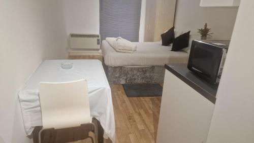 Camberwell Apartment | cosy studio flat in London Camberwell