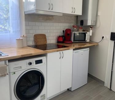 Les Lilas Apartment | Cosy studio in Portes de Paris
