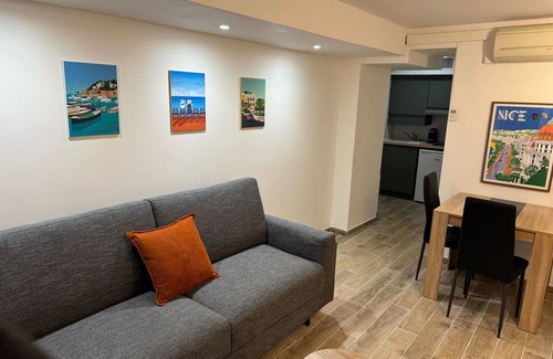 Nice City Centre Apartment | Cosy studio near beach and Museum of Fine Arts