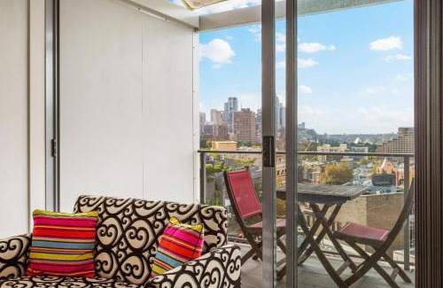 Darlinghurst Apartment | Cosy Studio with City Views