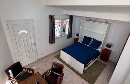 Martigues Apartment | Cosy T2 les pieds dans la mer