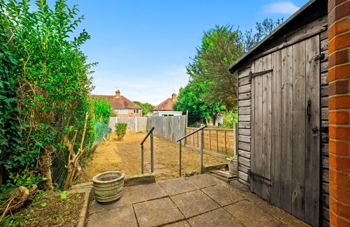Acocks Green House | Cosy Three Bedroom Family Home with Garden