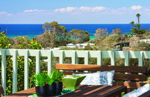 Eagle Bay House | Cosy Timber Holiday Home Boasting Stunning Bay Views
