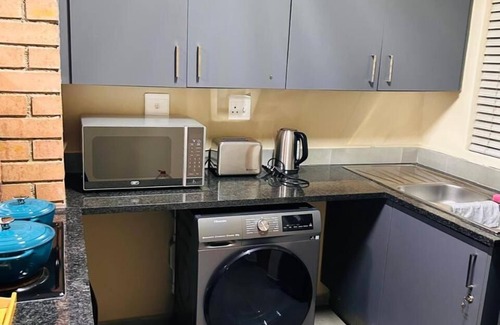 Greater Johannesburg Metropolitan Area Apartment | Cosy two bedroom apartment for short and long stays rental