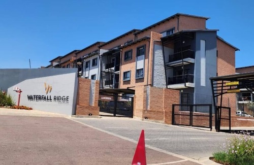 Greater Johannesburg Metropolitan Area Apartment | Cosy two bedroom apartment for short and long stays rental