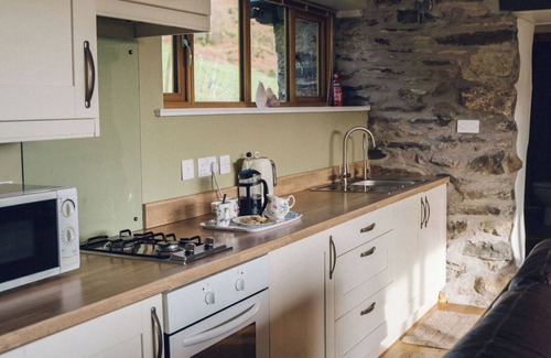 Beddgelert Cottage | Cosy Underfloor Heated 17th Century Renovated Mill with Stunning Views