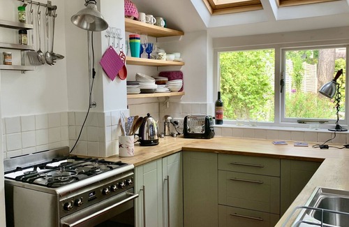 Arbury Cottage | Cosy Victorian cottage close to Cambridge University colleges and city centre.