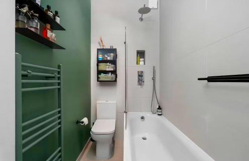 Peckham Apartment | Cosy Victorian Flat