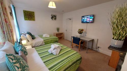 Chatham Apartment | Cosy Villa- 5 Bedroom Accommodation Great For Longer Stays!