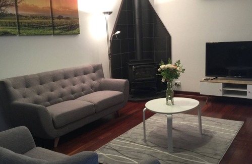 Shelley House | Cosy, Well-Appointed, Character House
