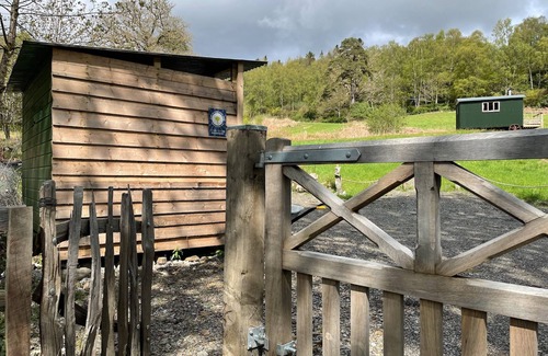 Saint John's Town of Dalry House | Cosy Woodland off Grid Shepherds Hut - Rowan