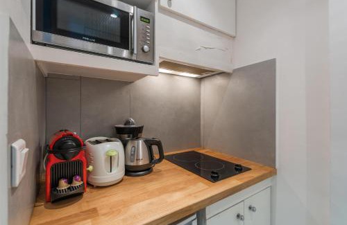 5th Arrondissement Apartment | CosyCocoon