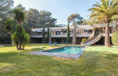 Cap Benat Villa | Cote d'Azur Contemporary Family Villa, Heated Pool