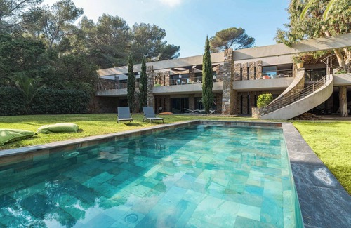 Cap Benat Villa | Cote d'Azur Contemporary Family Villa, Heated Pool