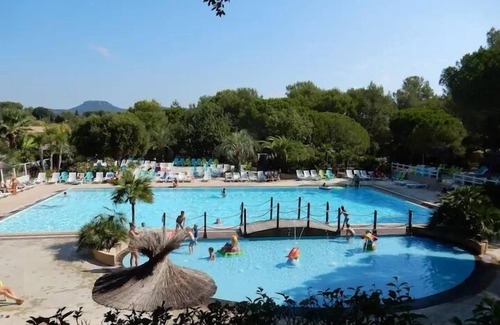 Roquebrune-sur-Argens Ski Chalet | Cotes d'Azur - 6p Campsitechalet - France - Beach