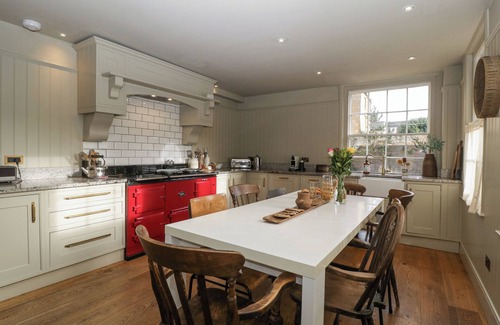 Moreton-in-Marsh Cottage | Cotswold House