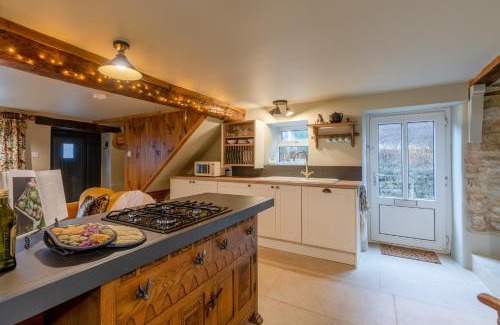 Stroud House | Cotswold Way Cottage