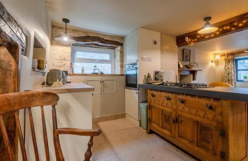 Stroud House | Cotswold Way Cottage