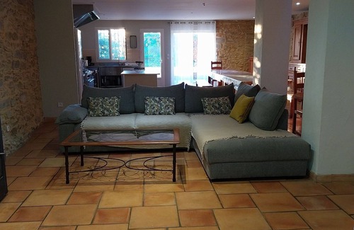 Saint-Cesaire-de-Gauzignan Other | cottage located in the quiet countryside