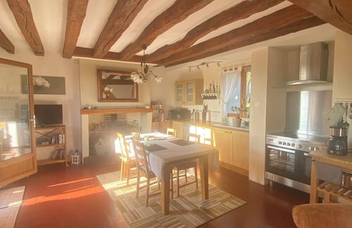 Pruille-l'Eguille Other | Cottage La Fermette 72, fully equipped with 2 bedrooms 2 bathrooms, living room, kitchen