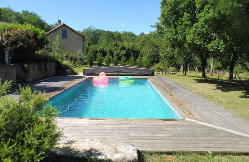 Sainte-Alvere-Saint-Laurent-les-Batons House | Cottage on the farm