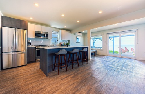 Wainfleet Cottage | Cottage 16: Beachfront Cottage Escape