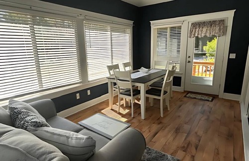 Moody Cottage | Cottage #172 Seaglass Village Cottage