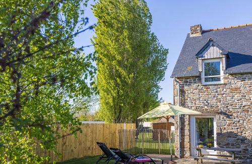 Cherrueix Cottage | cottage 2-4 people with pool in the bay of Mont Saint Michel is 300m from the sea