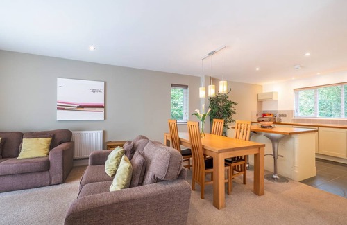 Carnon Downs Cottage | Cottage ∙ 2 bedrooms ∙ 4 guests