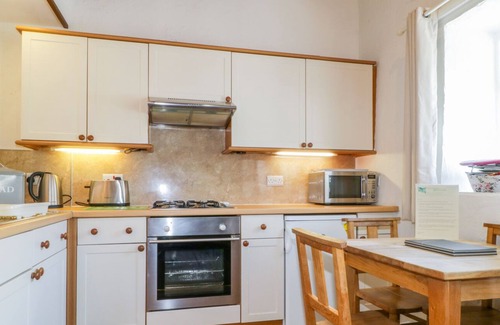 Braithwaite Cottage | COTTAGE 2, pet friendly, with a garden in Braithwaite